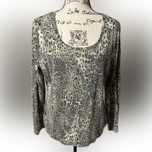 Liz Claiborne Leopard Sequinned long sleeve top Large